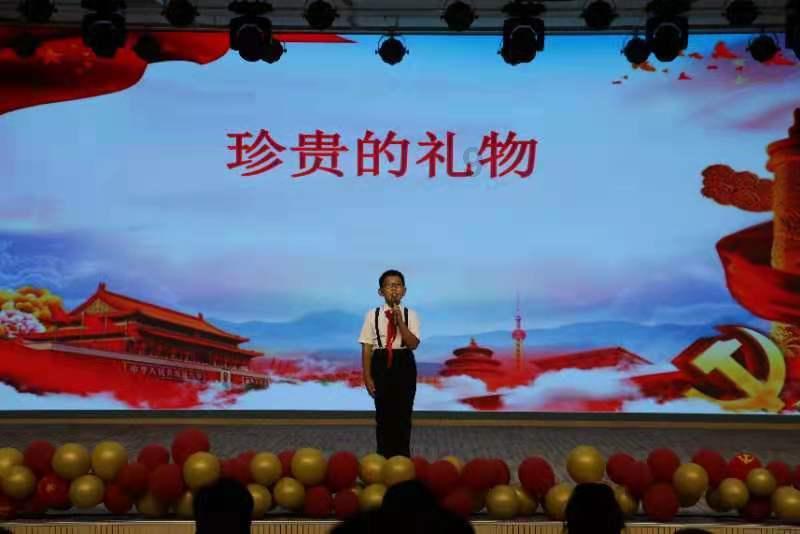 时尚的詹娜